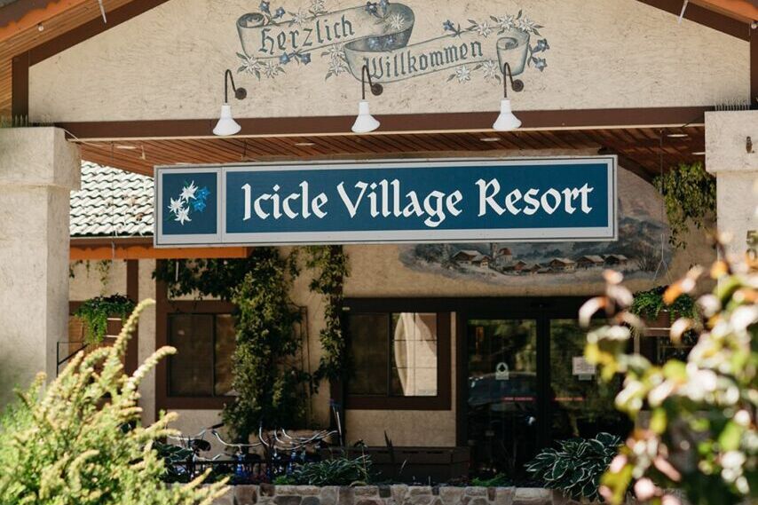 Icicle Village Resort